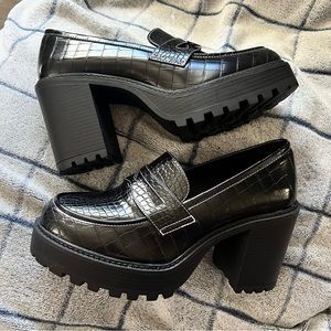 New Croco Black Platform Loafer Size 13 WW